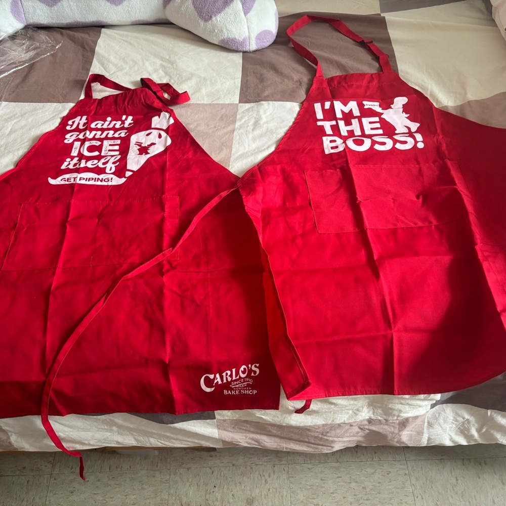 Red Apron Set